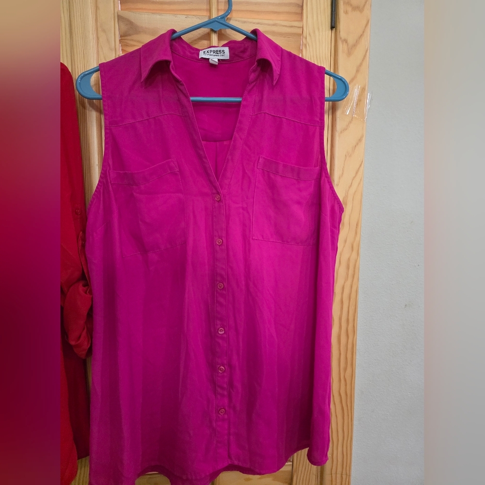 Express Women's Fuchsia Button Down Sleeveless Shirt